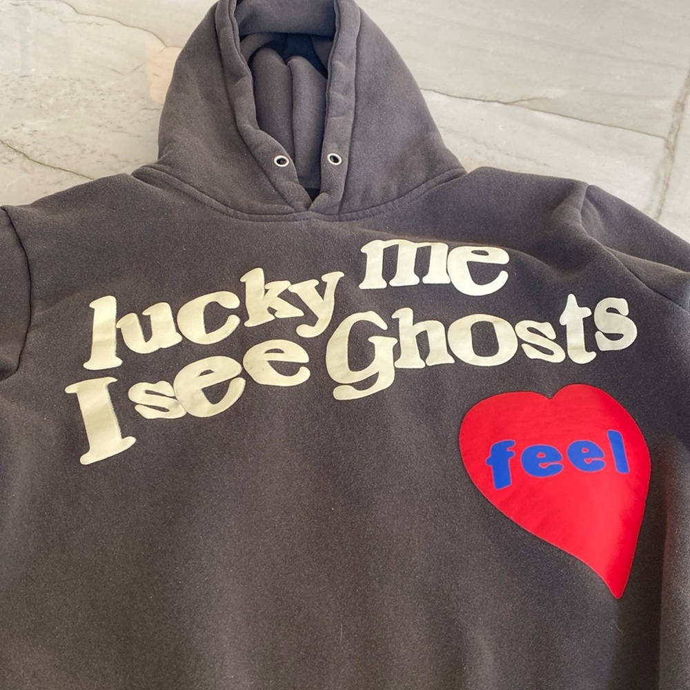 Lucky me I see ghosts hoodie size M